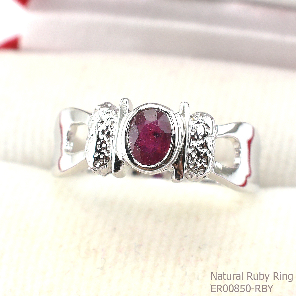 SKJewelryfactory แหวนทับทิมแท้ แหวนพลอยเม็ดเดี่ยว ดีไซน์ทันสมัย ER00850-RBY