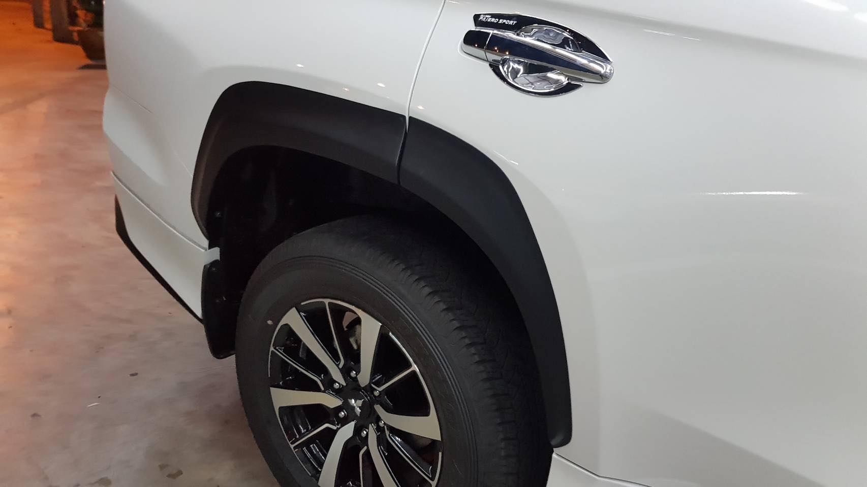 pajero_fjs