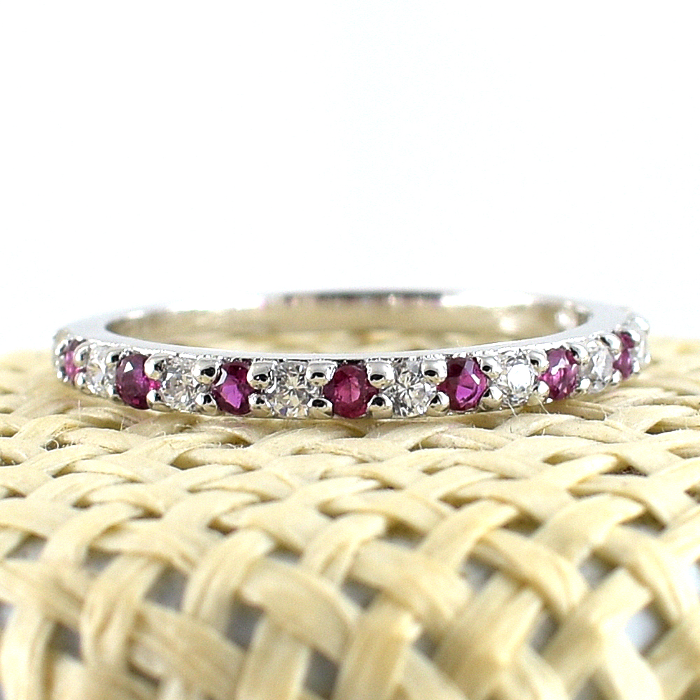 SKJewelryfactory แหวนเงินแท้ 92.5% ฝังพลอยทับทิมแท้ สไตล์เรียบหรู ER01238-RBY2