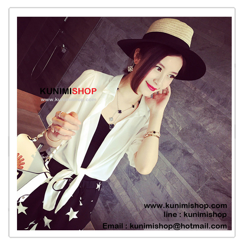 เสื้อกล้าม สายเดี่ยว เสื้อซับใน มีฟองน้ำซับใน ด้านหลัง ดีไซด์ สวยเก๋ จะใส่เดี่ยวๆ หรือ จะมีเสื้อทับก็ดูดีคะ รอบอกไม่เกิน 35 นิ้ว / มี 2 สี ขาว , ดำ 