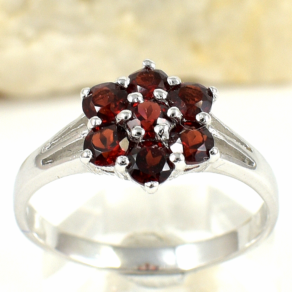 SKJewelryFactory แหวนดอกไม้ แหวนโกเมนแท้ ดีไซน์ทรงดอกไม้ ER00513-GAN