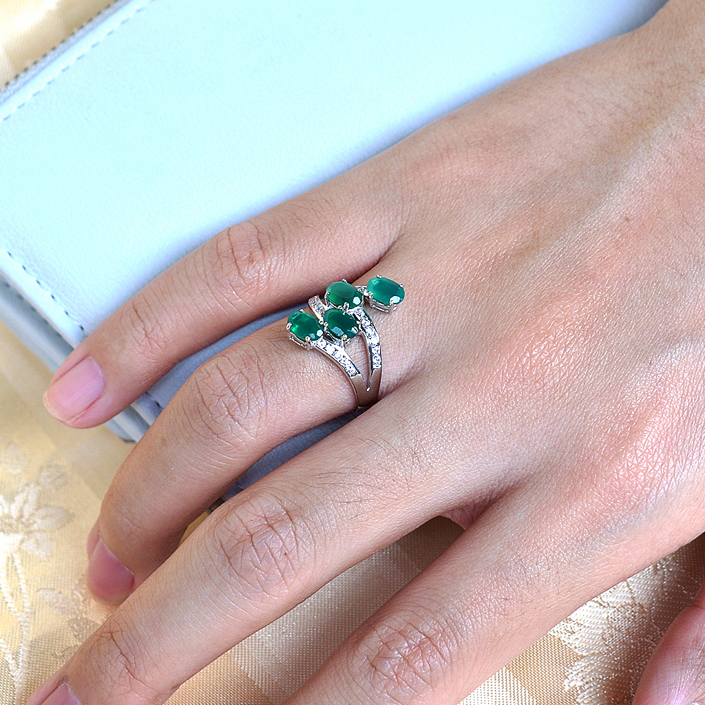 SKJewelryFactory แหวนพลอยกรีนอะเกทแท้ สีเขียวดั่งมรกต ตัวเรือรเงินแท้ ER00836-GAG