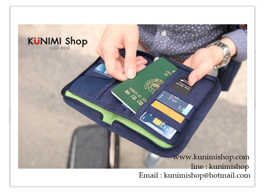 กระเป๋าถือใส่เงิน พาสปอร์ต นามบัตร บัตรATM มือถือ เอกสารต่างๆ หรือใส่ของจุกจิก มีซิปเปิดปิด ด้านใน มีช่องให้ใส่บัตรและเอกสารมากมา และมีช่องซิบไว้ใส่ของสำคัญ มีช่องเสียบปากกา ผ้าสวย งานคุณภาพคะ ขนาดกระทัดรัด ง่ายต่อการพกพา