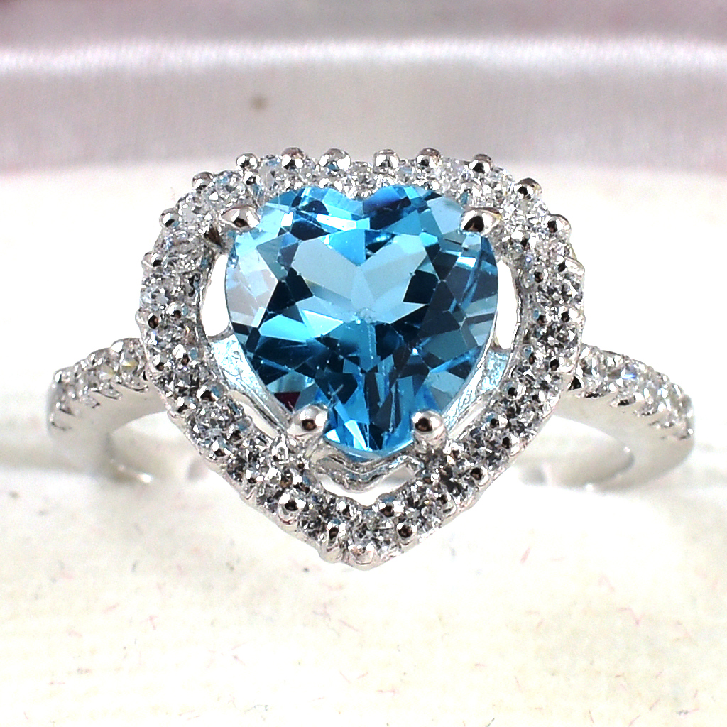 SKJewelryfactory แหวหัวใจล้อมเพชร พลอยสวิสบลูโทปาซแท้ ER00982-SBT