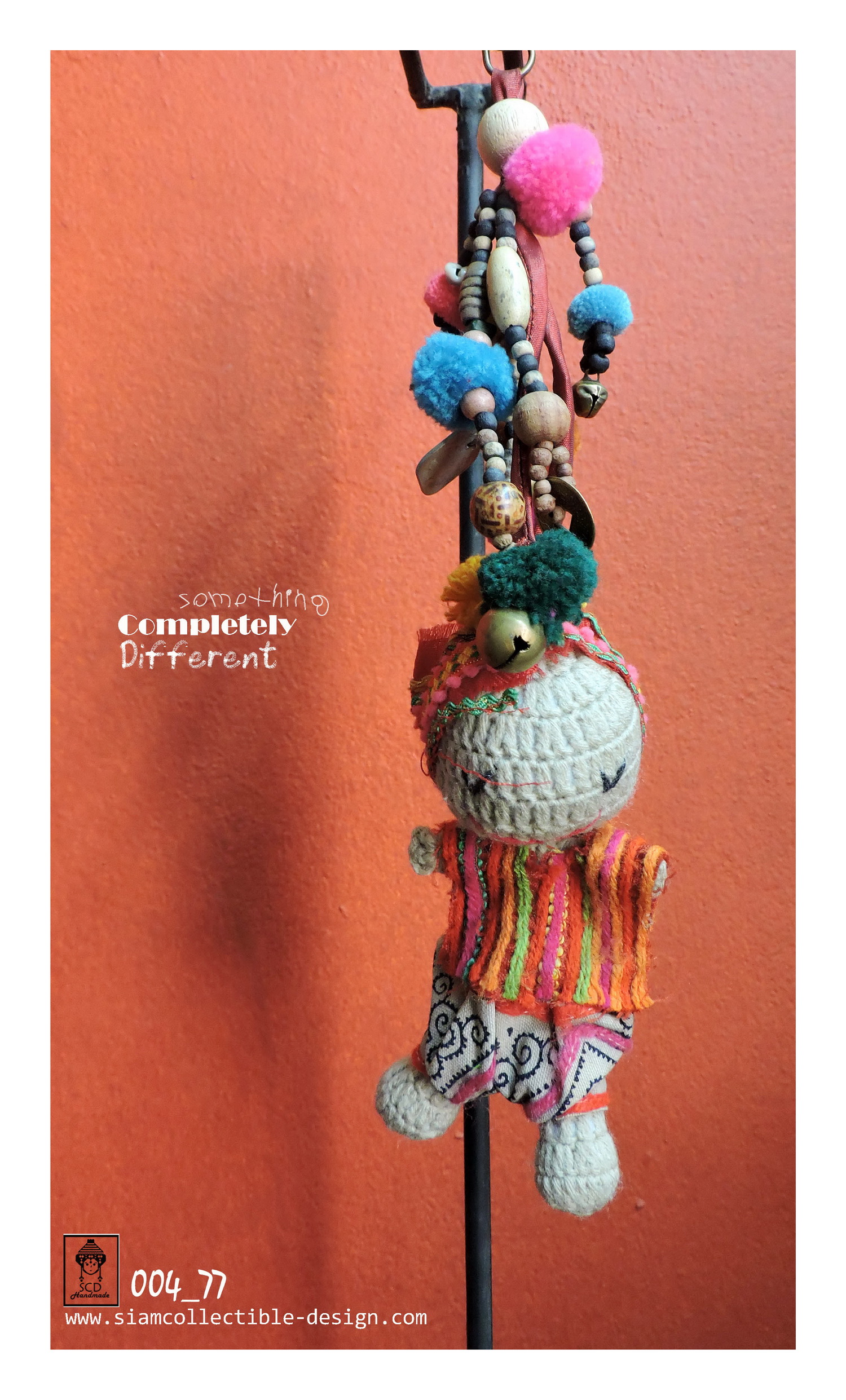 ตุ๊กตาห้อยพวงกระเป๋า 004 73/ Hmong Doll Bag Charm 004 73