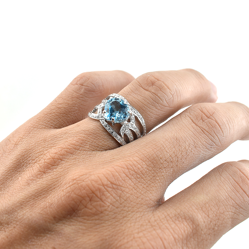 SKJewelryfactory แหวนหัวใจ ฝังพลอยบลูโทปาซแท้ ER00563-BTP