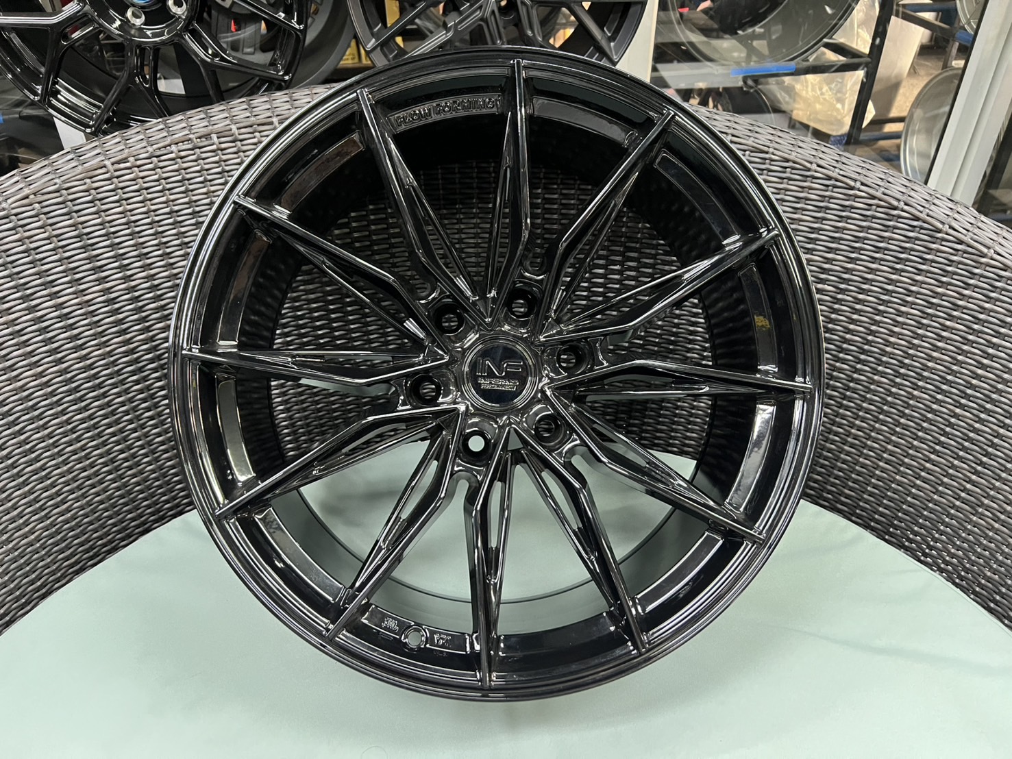 ล้อ INF ขอบ20x9.0 6รู139 et15 ล้อ Flowforming สีดำเงา *ราคาต่อวง