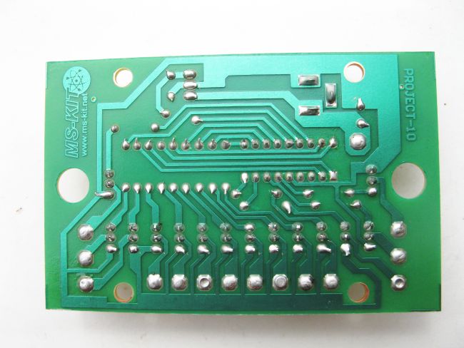 โครงงาน 10 (วงจรไฟวิ่งอัตโนมัติ 14 ช่อง 8 รูปแบบ)