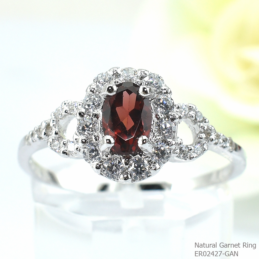 SKJewelryFactory แหวนเงินโกเมนแท้ ล้อมเพชร ER02427-GAN