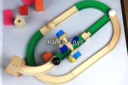 รางลูกบอลไม้