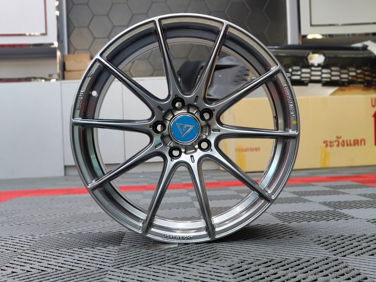ล้อ VLF 02 ขอบ18x8.0 5x114.3 ET38 สีHS *ราคาต่อวง