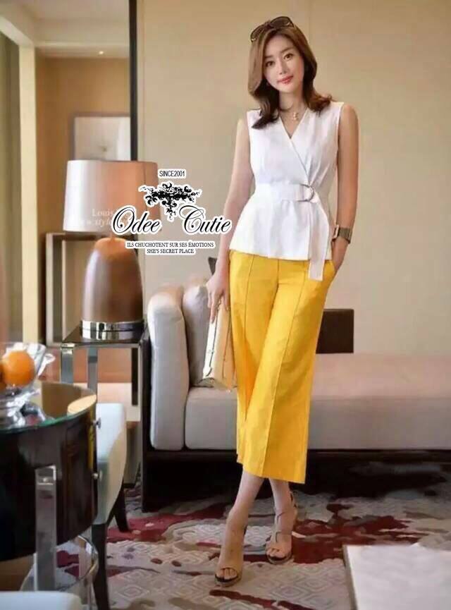 พร้อมส่ง เสื้อทรงแขนกุด ดีเทลเดรปชายเสื้อเป็นระบาย