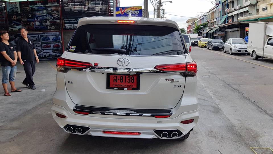 ชุดแต่ง New Fortuner RBS