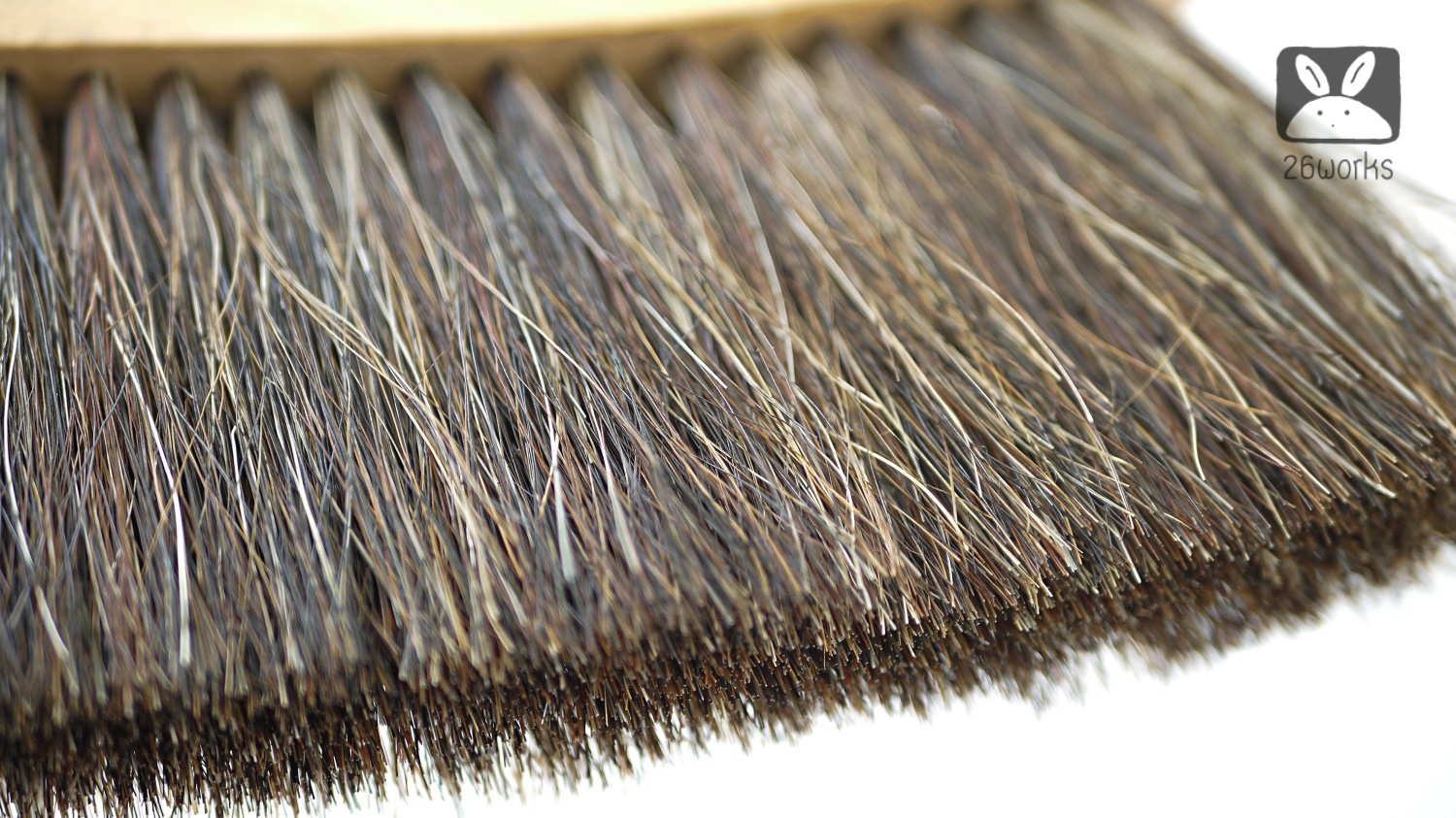 แปรงปัดฝุ่นด้ามไม้ ขนม้า