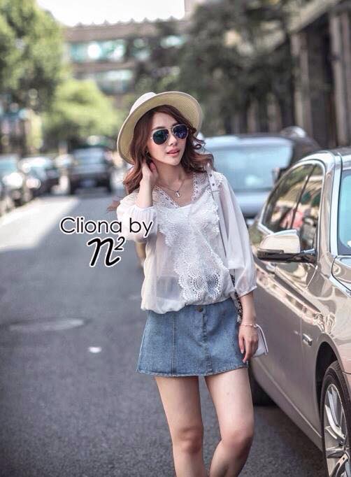 พร้อมส่ง เสื้อ Shirt คอวีเว้าลึก