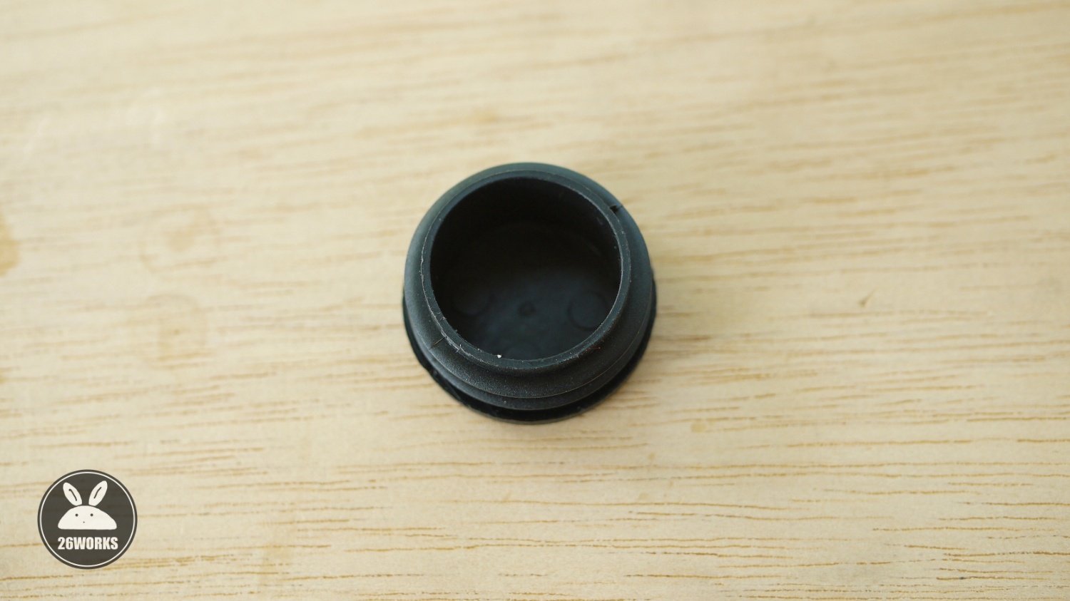 พลาสติกปิดท่อกลม OD 32 mm สวมใน