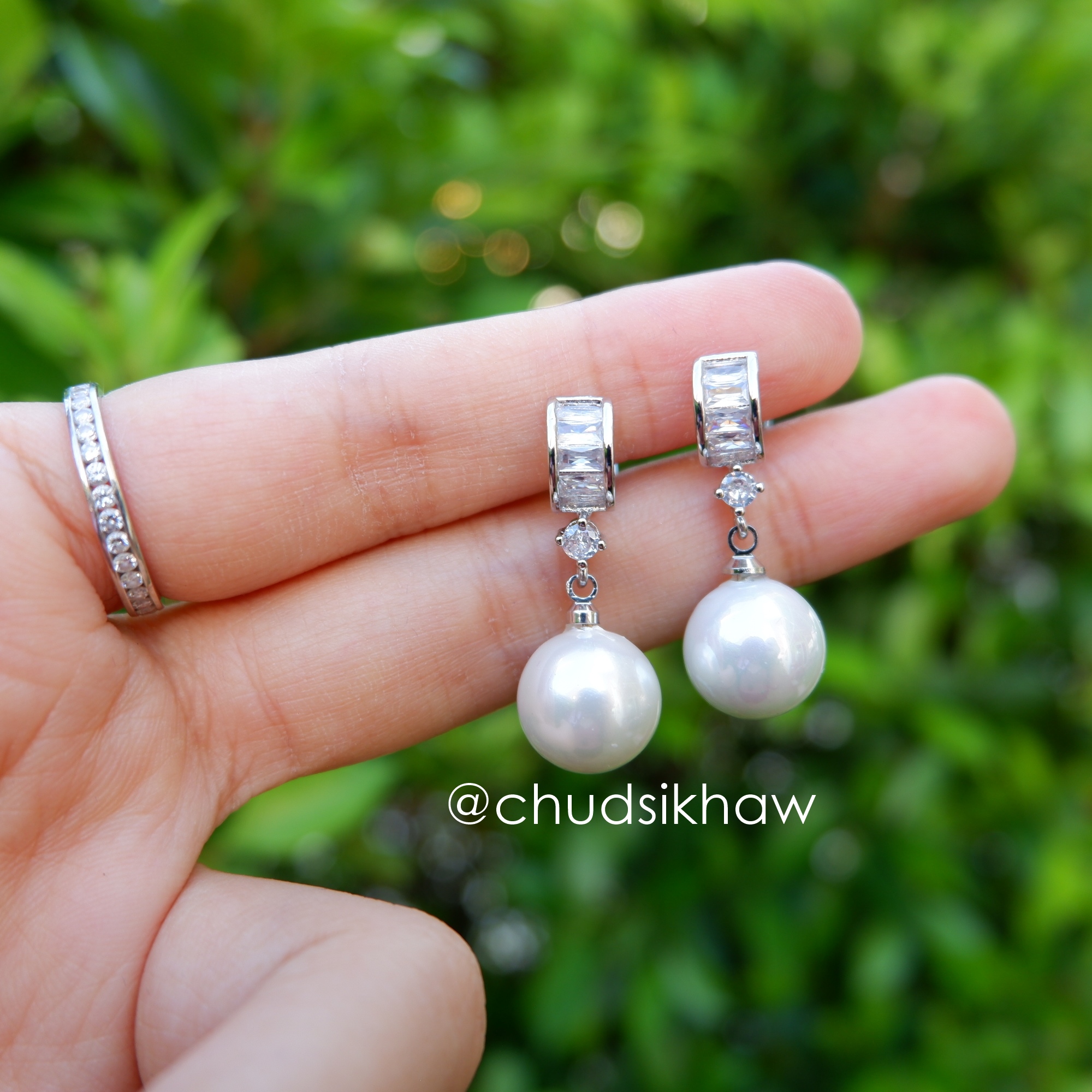 ต่างหูหนีบ สำหรับเจ้าสาวที่ไม่เจาะหู ราคา 160 - 300 บาท