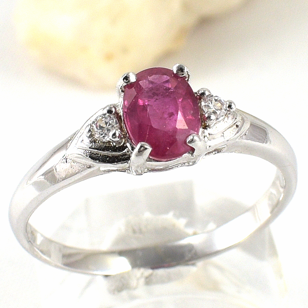 SKJewelryfactory แหวนเงินแท้ 92.5% ฝังพลอยทับทิมแท้ สไตล์เรียบหรู ER00428-RBY