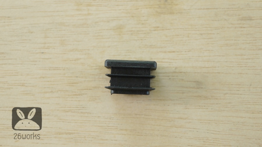 พลาสติกปิดเหล็กกล่อง 32x32 mm สวมใน