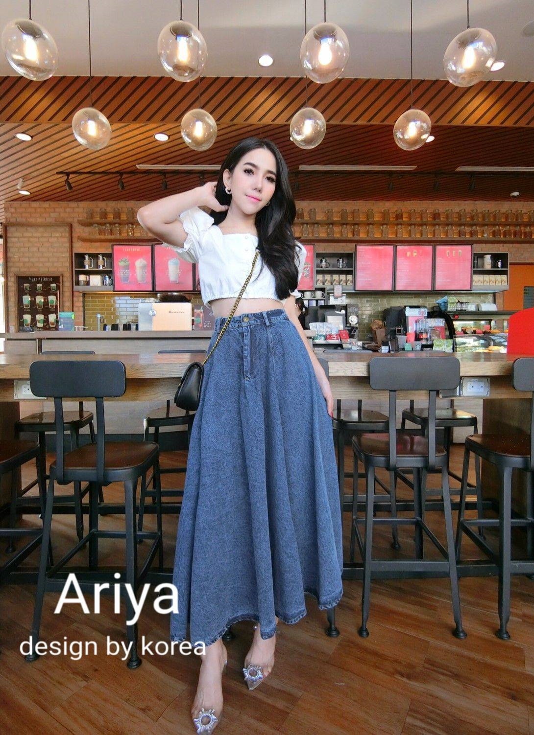 เสื้อผ้าแฟชั่น พร้อมส่ง เสื้อสีขาวแขนตุ๊กตา กระโปรงยีนส์