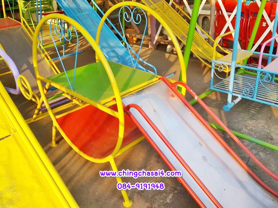 ที่ลอดอนุบาลกระดานลื่น