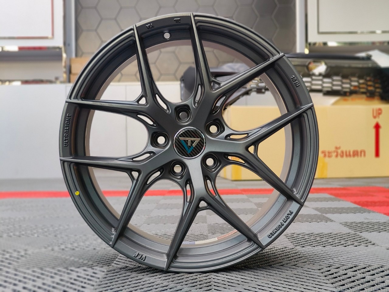 ล้อ VLF 20 ขอบ18x8.0 5x114.3 ET38 สี GMM *ราคาต่อวง