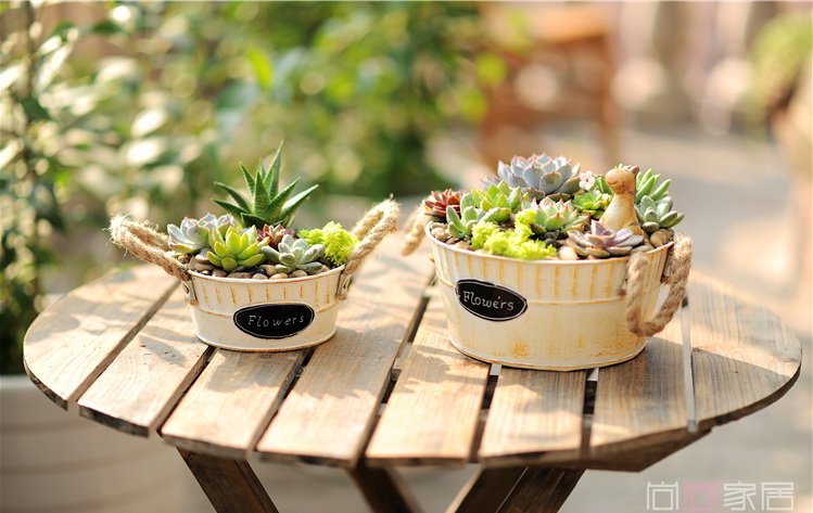 Pre-Order กระถางต้นไม้ทรงถังกลม มีหูเชือก สังกะสีทำสีเก่า เซต 2 ใบ Zakka
