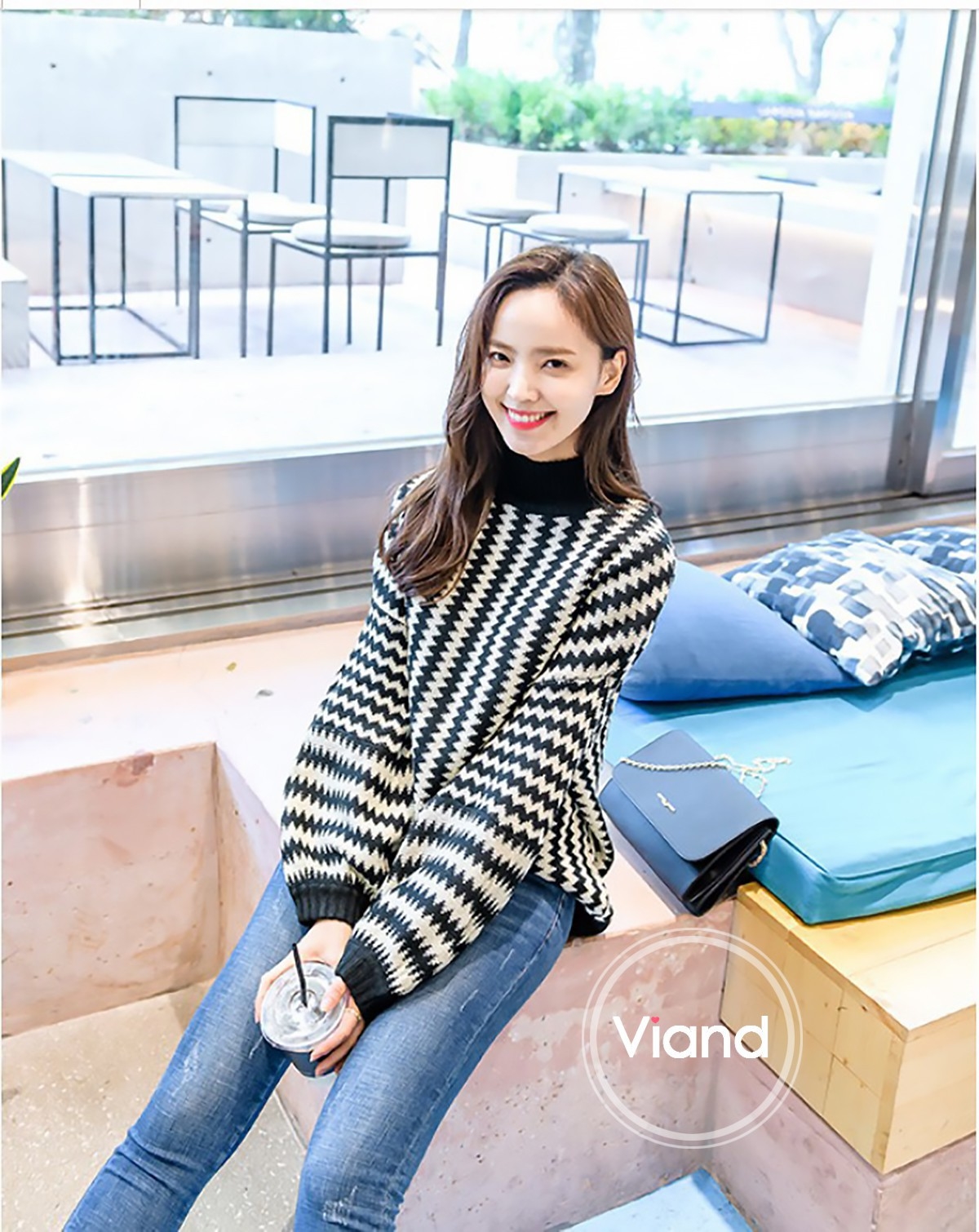 เสื้อแฟชั่น พร้อมส่ง เสื้อคลุมไหมพรมลายหยัก