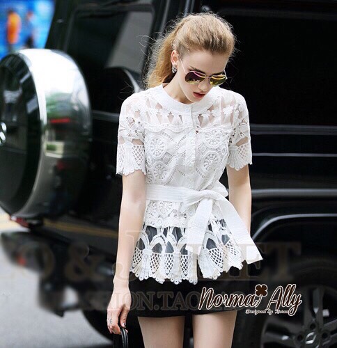 พร้อมส่ง เสื้อลูกไม้กับกางเกง