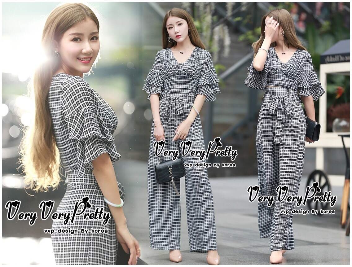 เสื้อผ้าเกาหลี พร้อมส่ง เสื้อลายสก๊อตกับกางเกงขาบาน