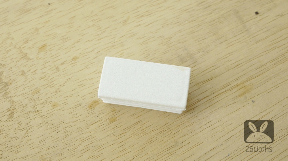 พลาสติกปิดเหล็กกล่อง 25x50 mm (1x2 นิ้ว) สวมใน สีขาวนวล