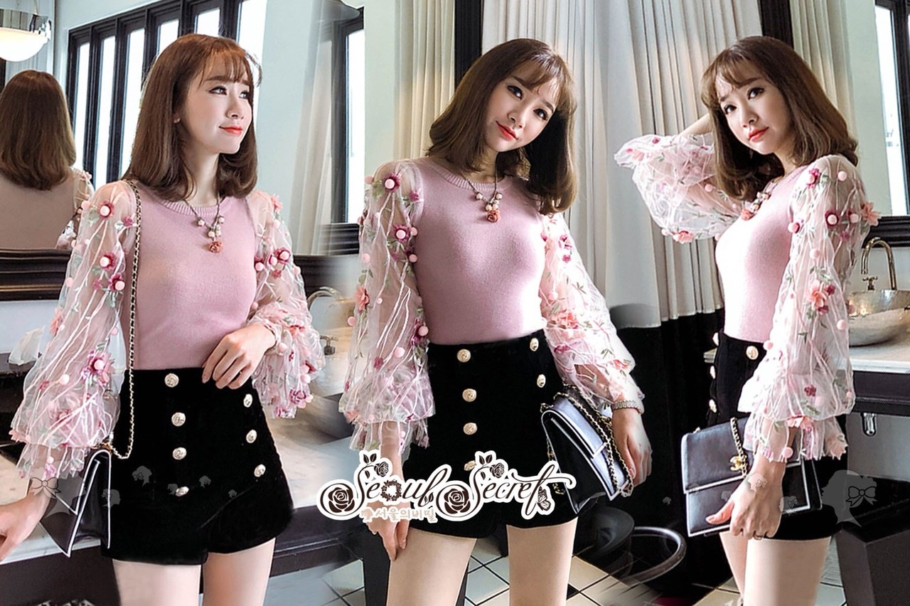 เสื้อเกาหลี พร้อมส่ง เสื้อ ผ้าไหมสีชมพูคอกลม