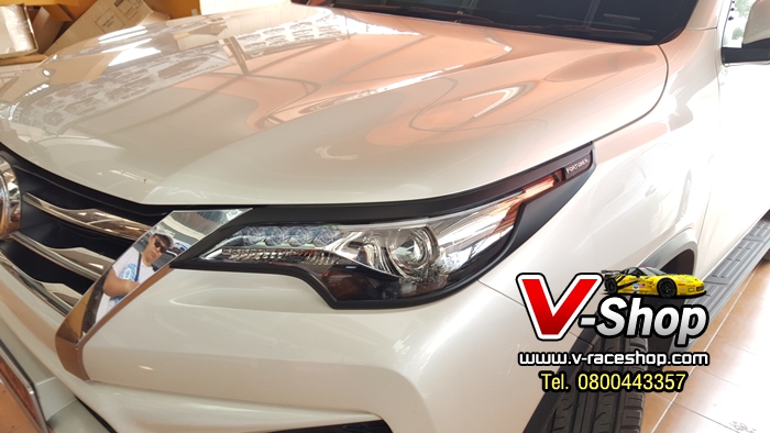 fortuner_ครอบไฟหน้าดำด้าน