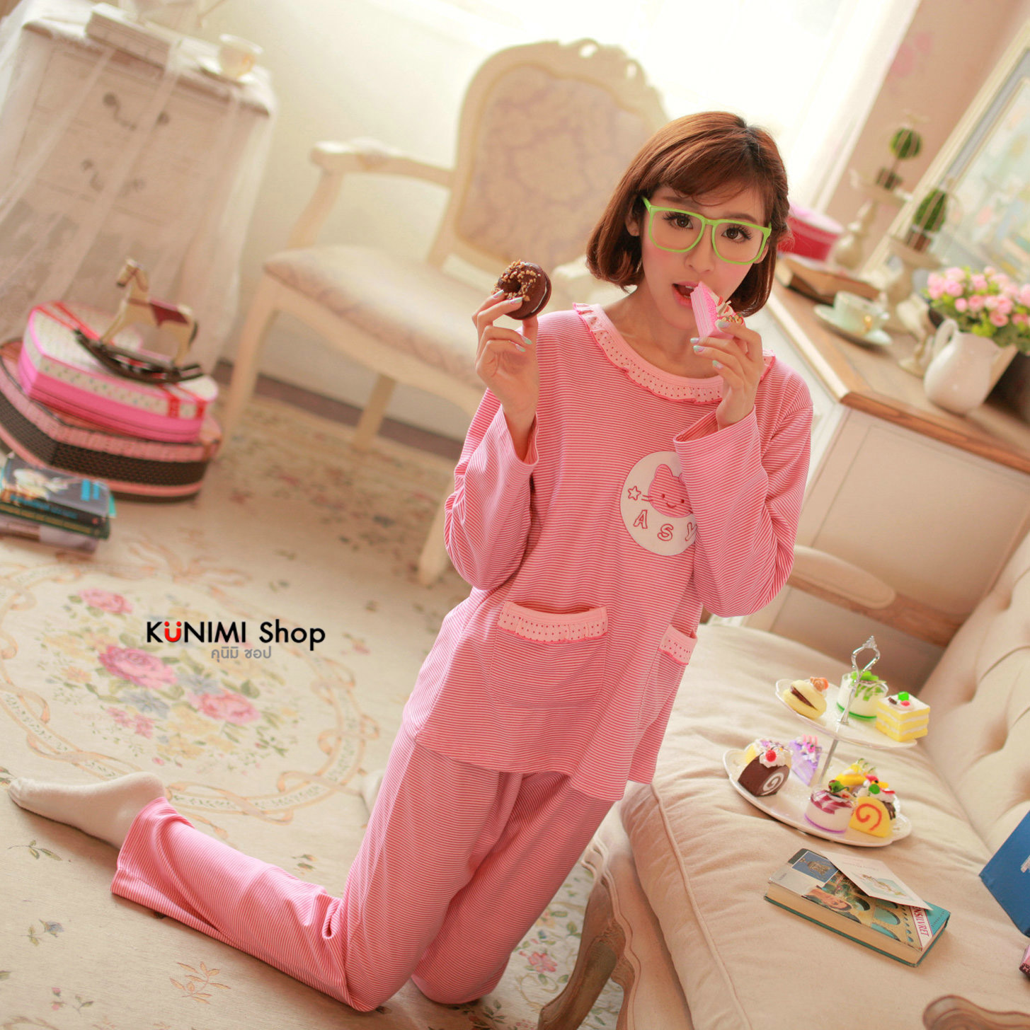 SP030 ชุดนอนน่ารัก ชุดนอนเสื้อคู่กางเกง ลายแมวน้อย สวยหวาน น่ารัก