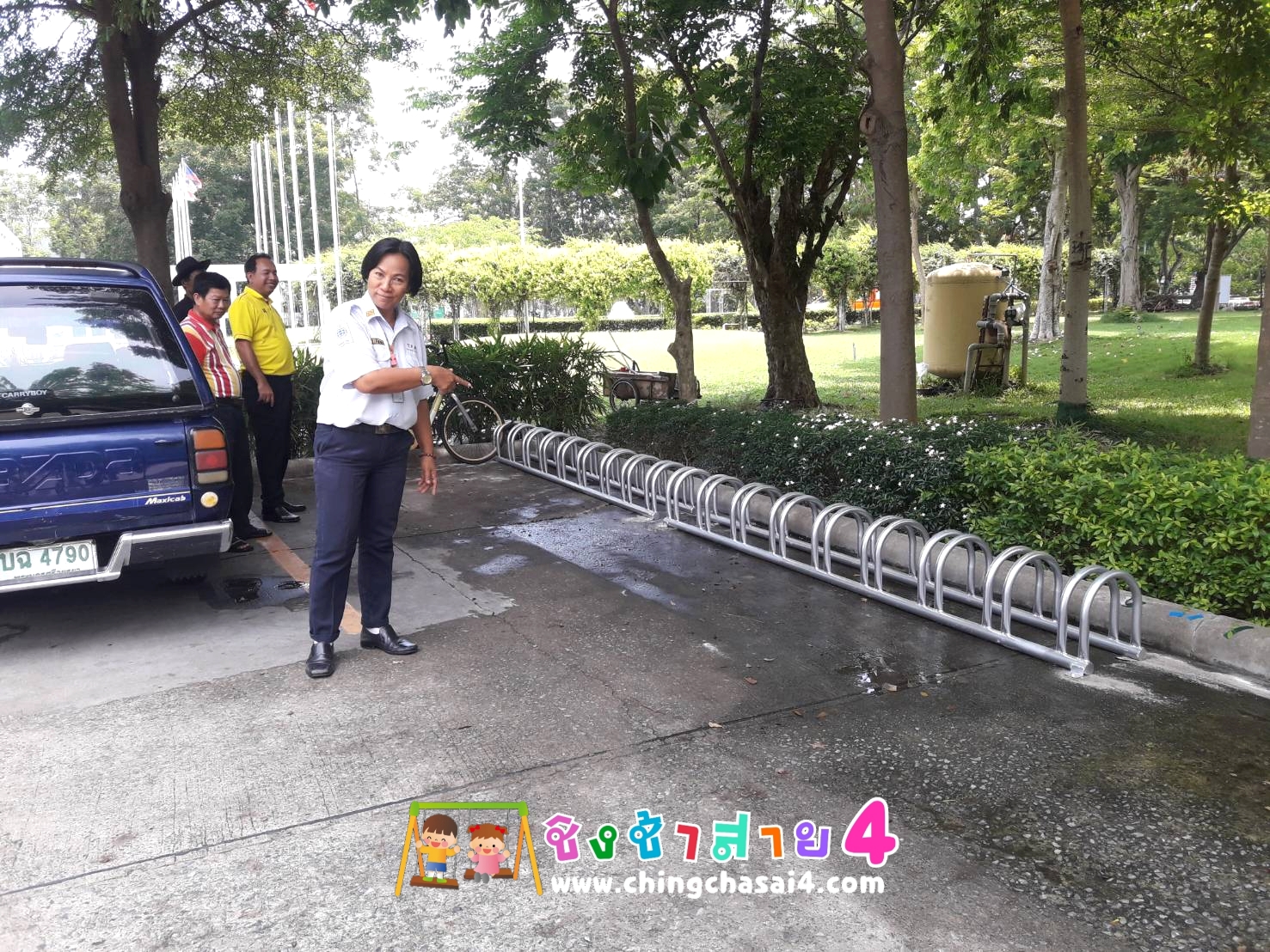 ที่จอดรถจักรยาน 9 ที่ (แบบต่ำ)