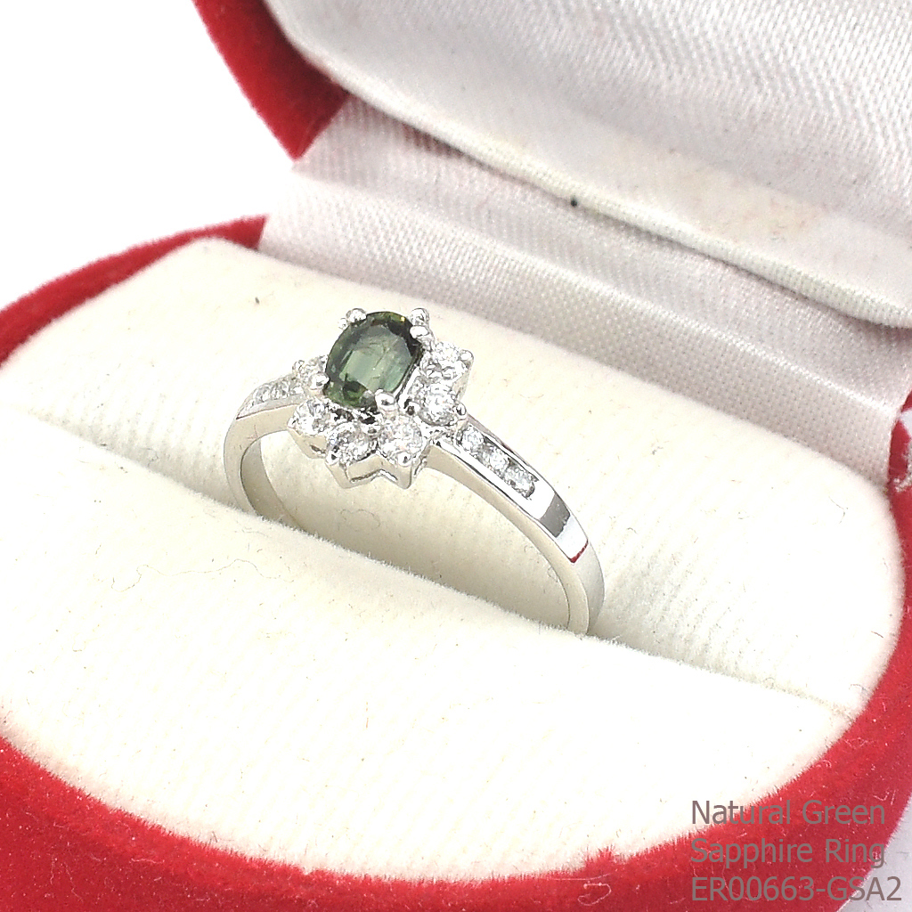 SKJewelryFactory แหวนพลอยแท้ พลอยจันทบุรี แหวนเงินแท้ 92.5% ฝังพลอยเขียวส่องแท้ ER00663-GSA2
