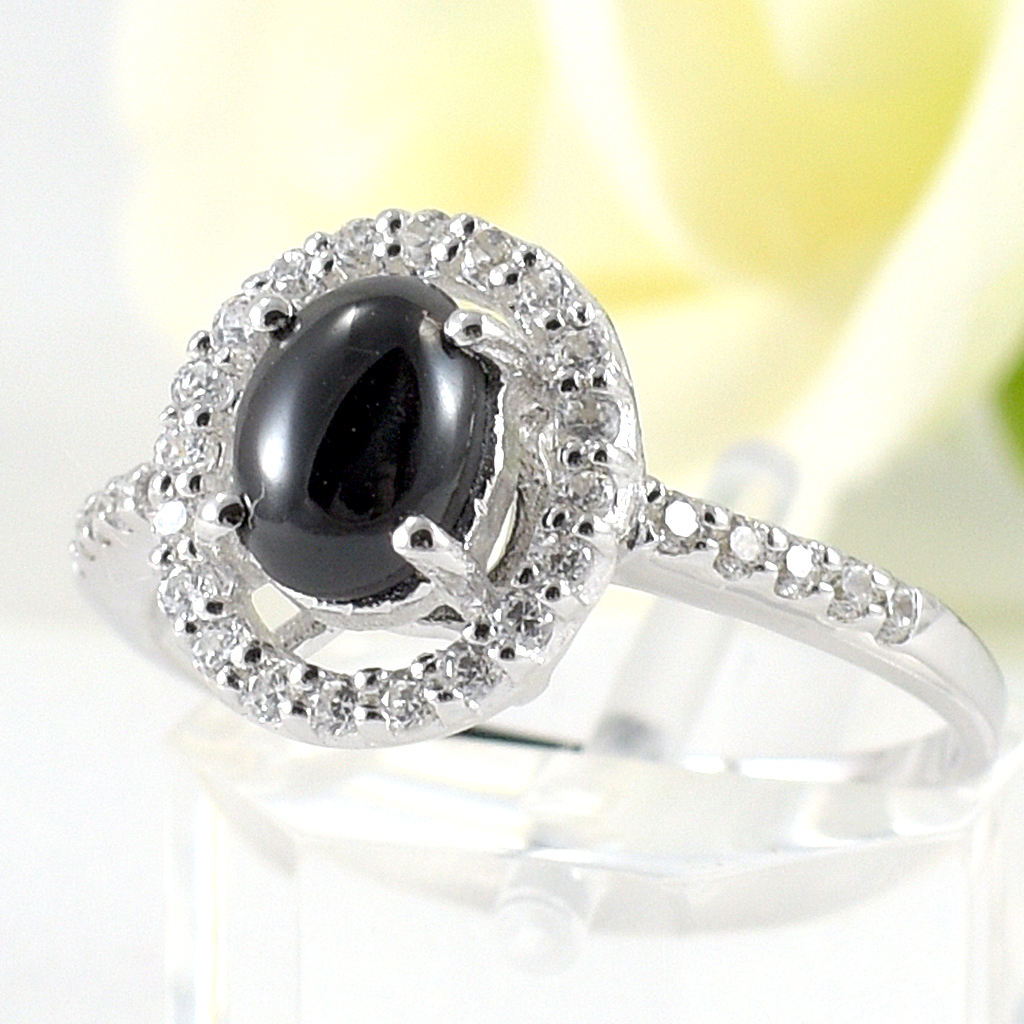 SKJewelryFactory แหวนนิล ล้อมเพชร ทรงนี้น่ารักมาก ใครชอบแหวนล้อมต้องวงนี้เลย ER02206-ONC