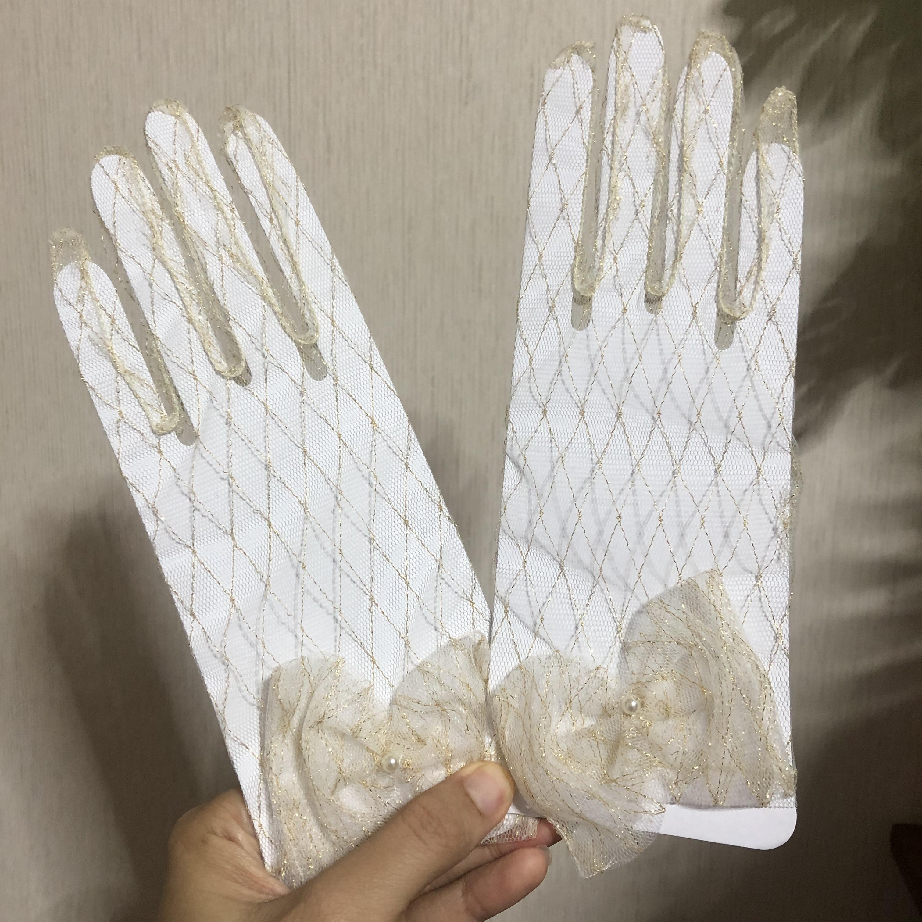 ถุงมือเจ้าสาวสีแชมเปญ มีโบว์ลายตาข่าย