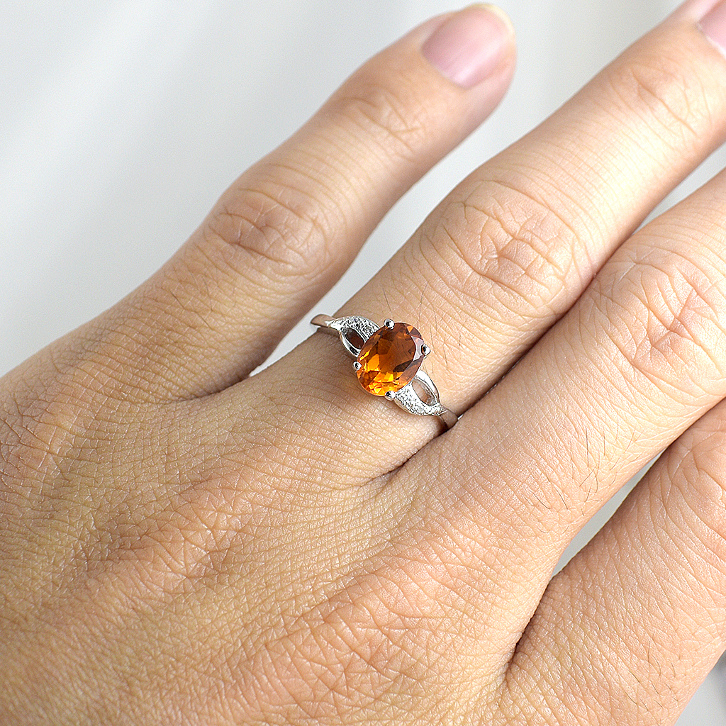 SKJewelryfactory แหวนเงินแท้ 92.5% ฝังพลอยซิทรินแท้ สไตล์เรียบหรู ER02417-CIT