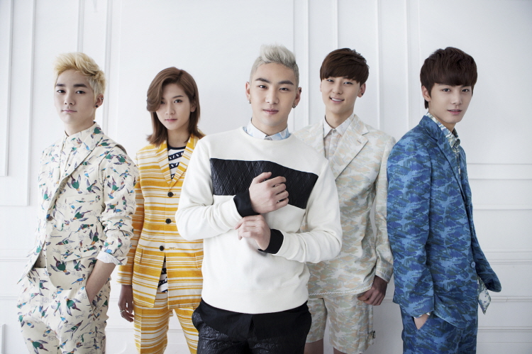 [Pre] Nu'est : 2014 Season Greeting - 2014 Calendar (+Sticker)