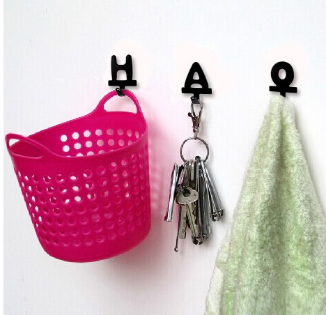 Pre-Order ตะขอแขวน ตัวอักษรเหล็ก ภาษาอังกฤษ A-Z Zakka