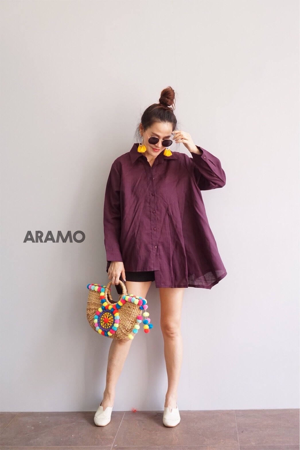เสื้อเกาหลี พร้อมส่ง เสื้อเชิ้ต ตีเกร็ดทรงกระดุม