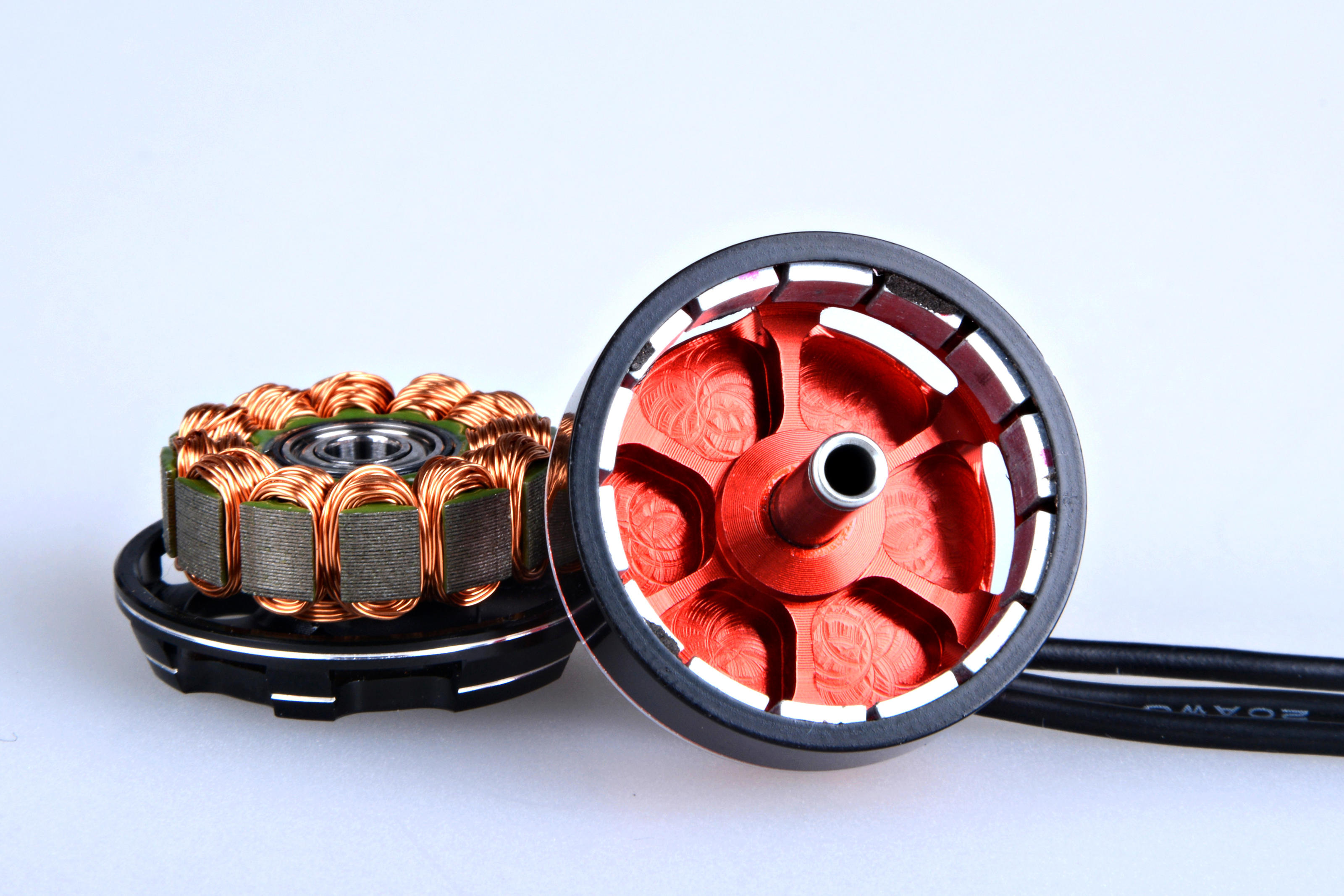 RCinPower GT2205-2700KV