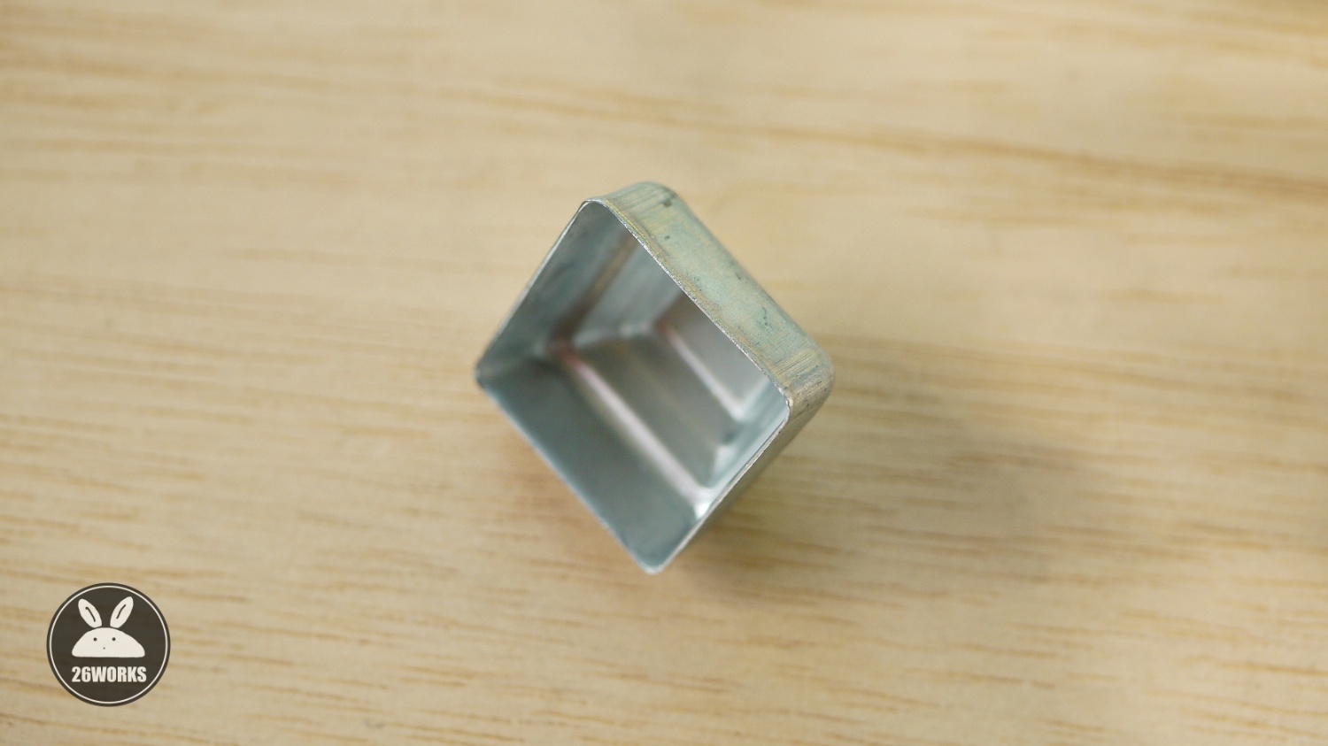 ฝาปิดหัวเสา 25x25 mm เหล็กชุบ สวมนอก