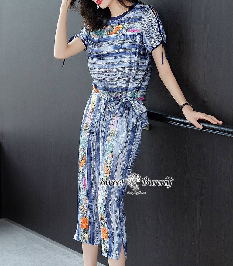 เสื้อผ้าเกาหลี พร้อมส่ง เสื้อกับกางเกง ลายสีฟ้าไล่เฉดอ่อนกลางเข้ม