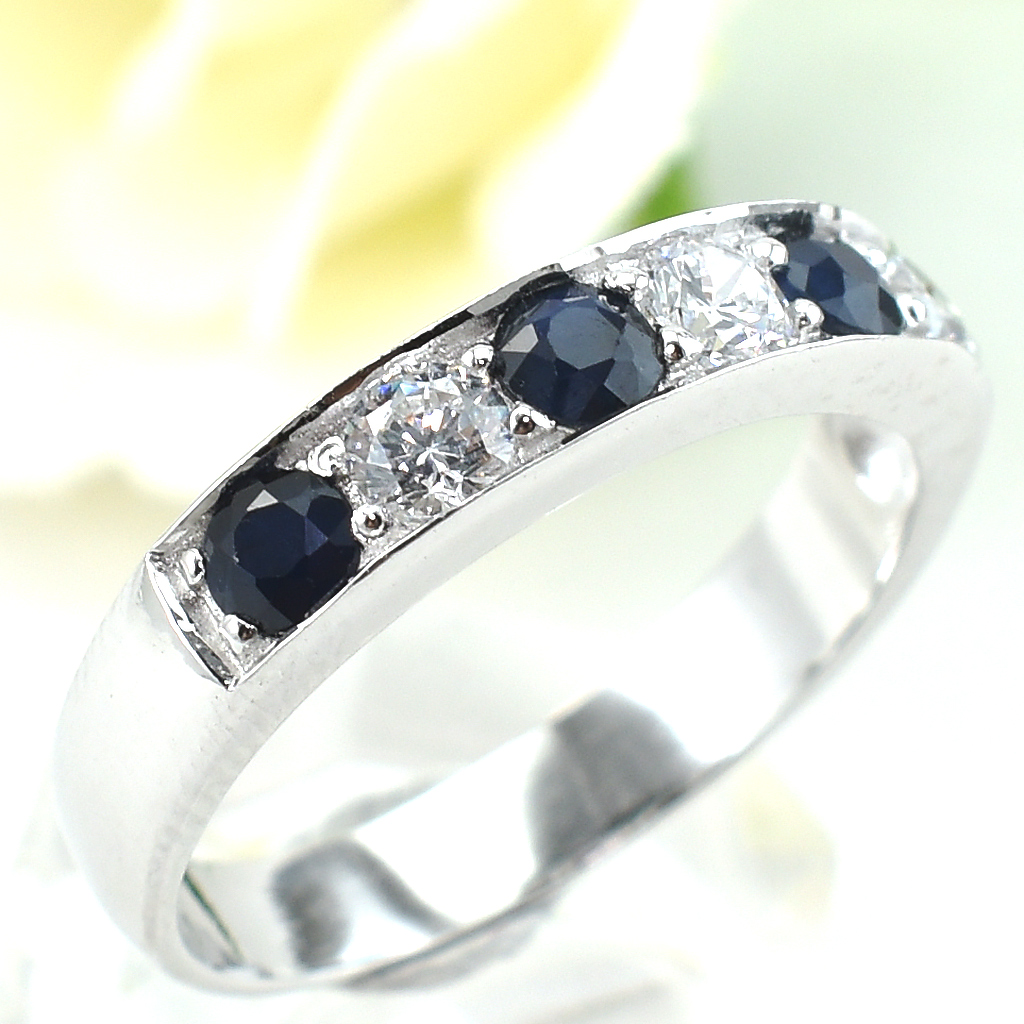SKJewelryfactory แหวนเงินแท้ 92.5% ฝังพลอยไพลินแท้ สลับเพชร ER01835-BSA
