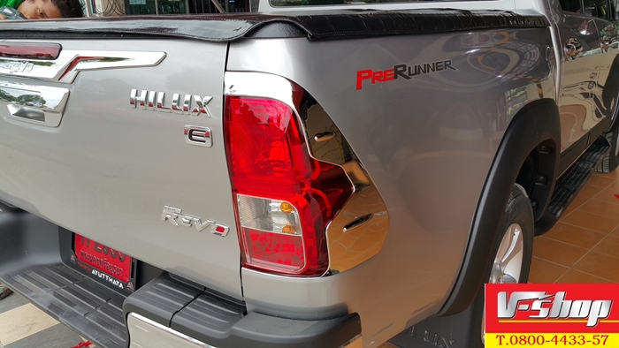 ครอบไฟท้าย Hilux REVO ทรงศูนย์