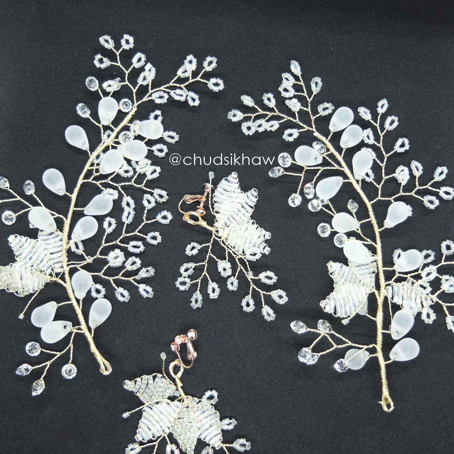 เครื่องประดับผมเจ้าว กิ๊บติดผมเจ้าสาวลูกปัดคริสตัล งานสวยโครงลวดสีทอง