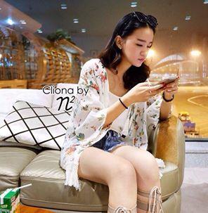 พร้อมส่ง เสื้อคลุม Cardigan ตัวเก่ง มาในลายผีเสื้อสีรุ้ง