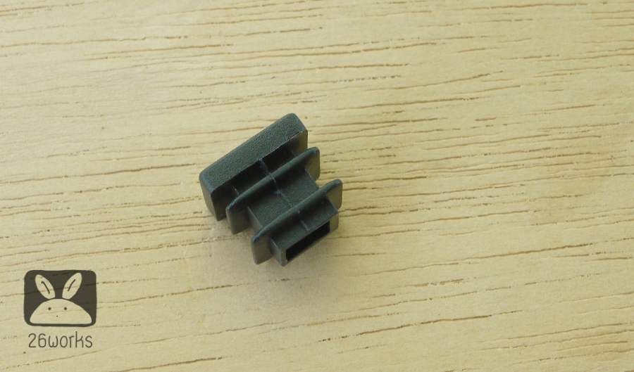 พลาสติกปิดเหล็กกล่อง 15x15 mm สวมใน